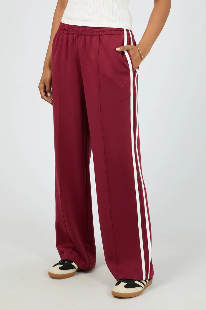 On The Daily Track Pant - Wine