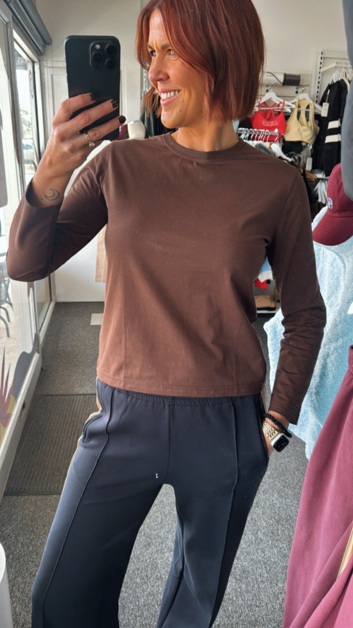 Athena L/S Basic - Chocolate