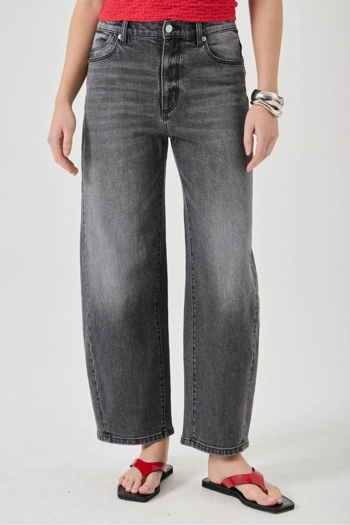 Gigi Barrel - Black Mountain