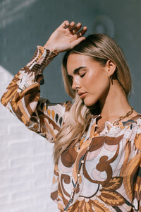 Barcelona Shirred Cuff Button-Up Top – Tan Blush