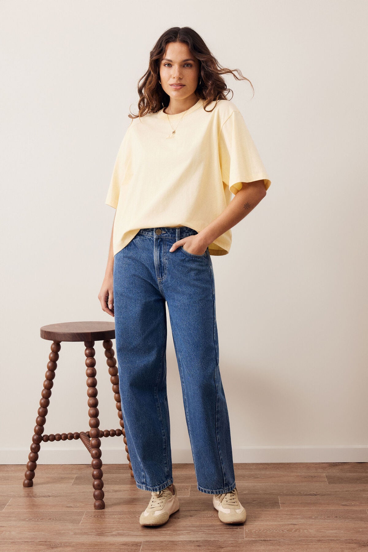 Phoebe Premium Tee - Butter