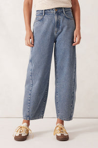 Tapered Barrel Jean - Mid Vintage Blue