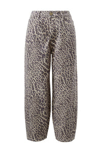 Maggie Tapered Barrel Jean - Leopard