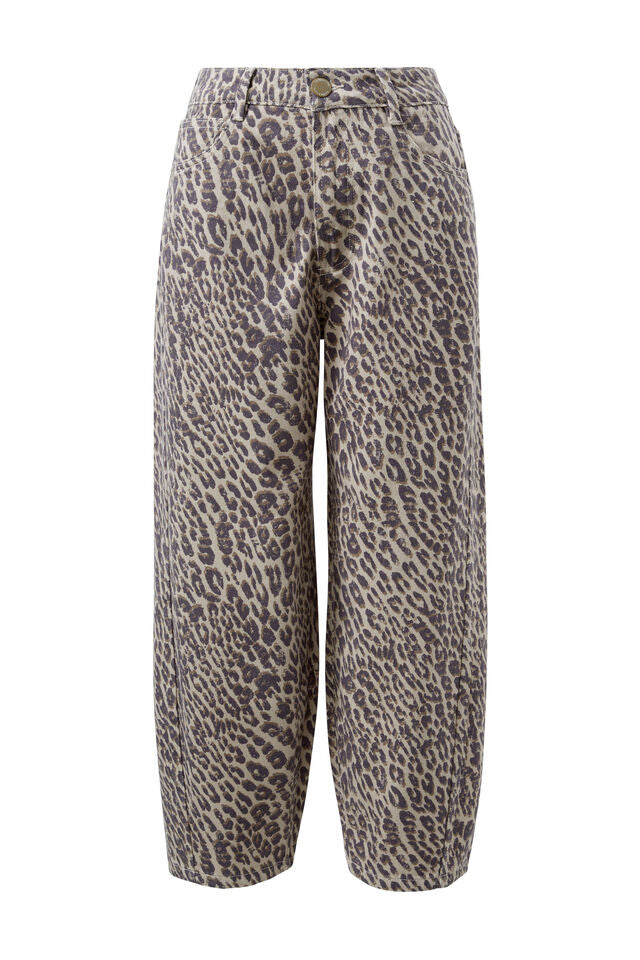 Maggie Tapered Barrel Jean - Leopard