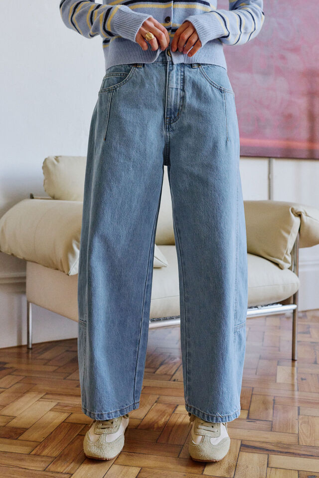 Demi Barrel Jean - Vintage Blue