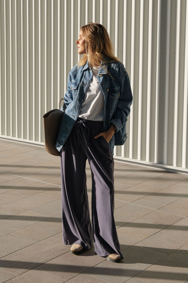 Oversized Denim Trucker - Vintage Blue