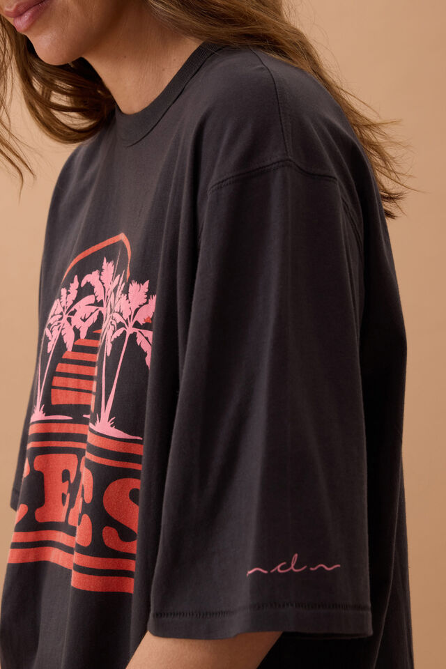 Liv Oversized Tee - Phantom/Ceres Sunset Palms