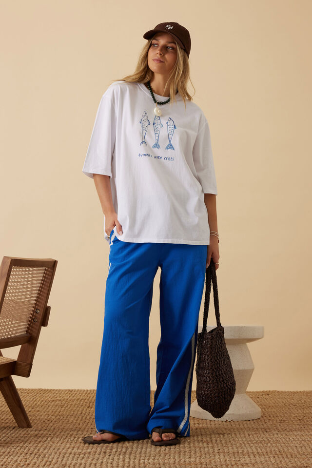 Liv Oversized Tee - White/Summer Fish