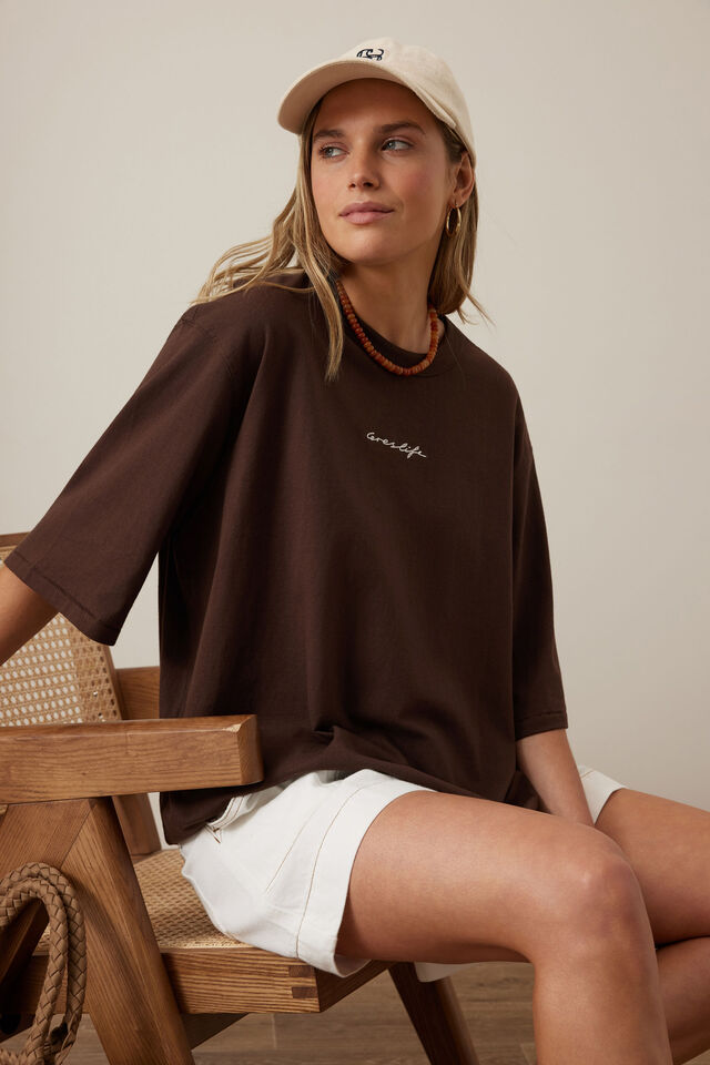 Liv Oversized Tee - Chocolate/Ceres Script