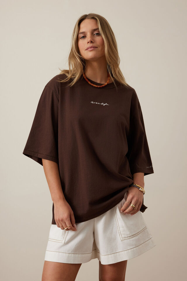 Liv Oversized Tee - Chocolate/Ceres Script