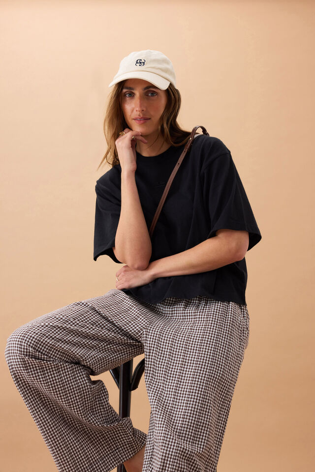 Phoebe Premium Tee - Black