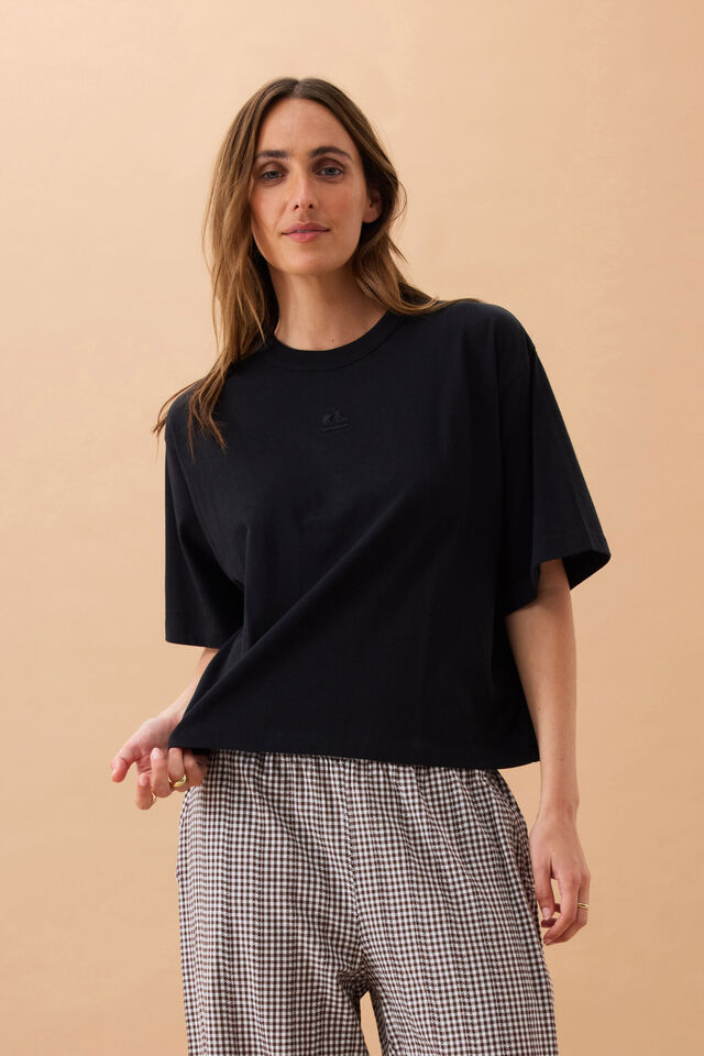 Phoebe Premium Tee - Black