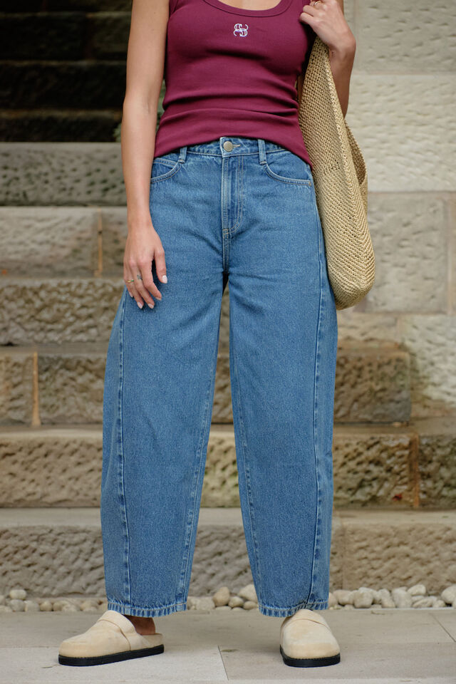Leah Tapered Barrel Jean
