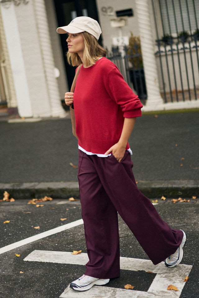 Izzie Pinstitch Pant - Burgundy