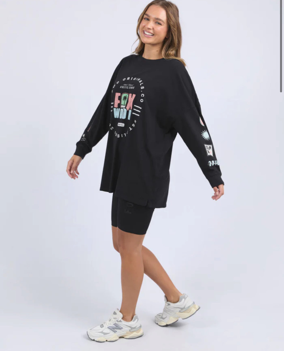 Vibes Long Sleeve Tee Shirt - Washed Black