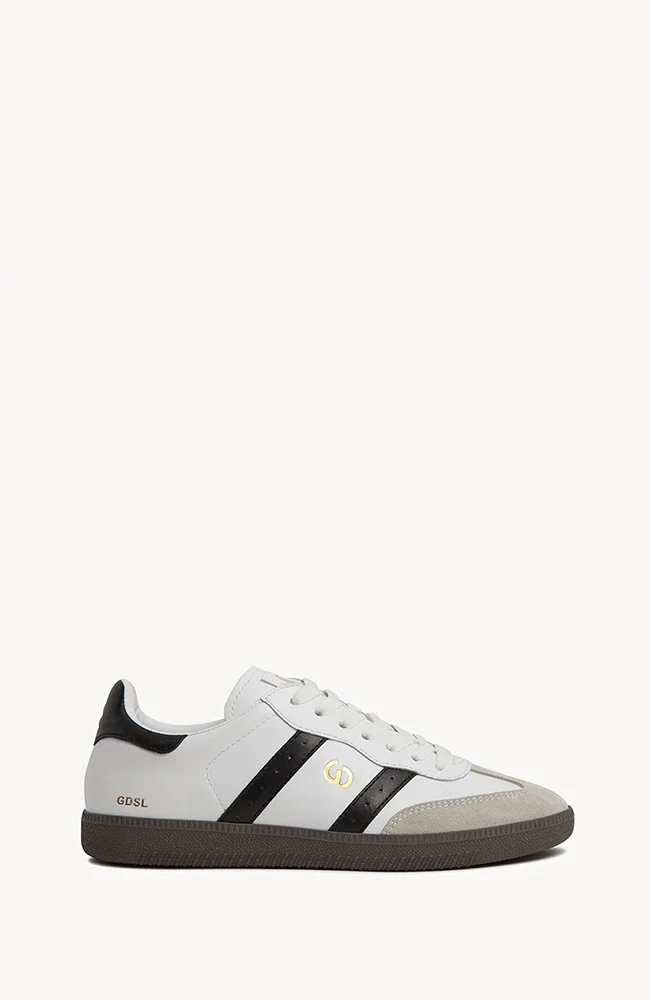2001 Parallel - White/Black Leather