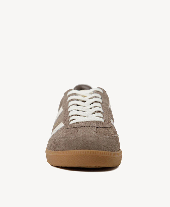 2001 Parallel - Walnut Brown/Ivory Suede