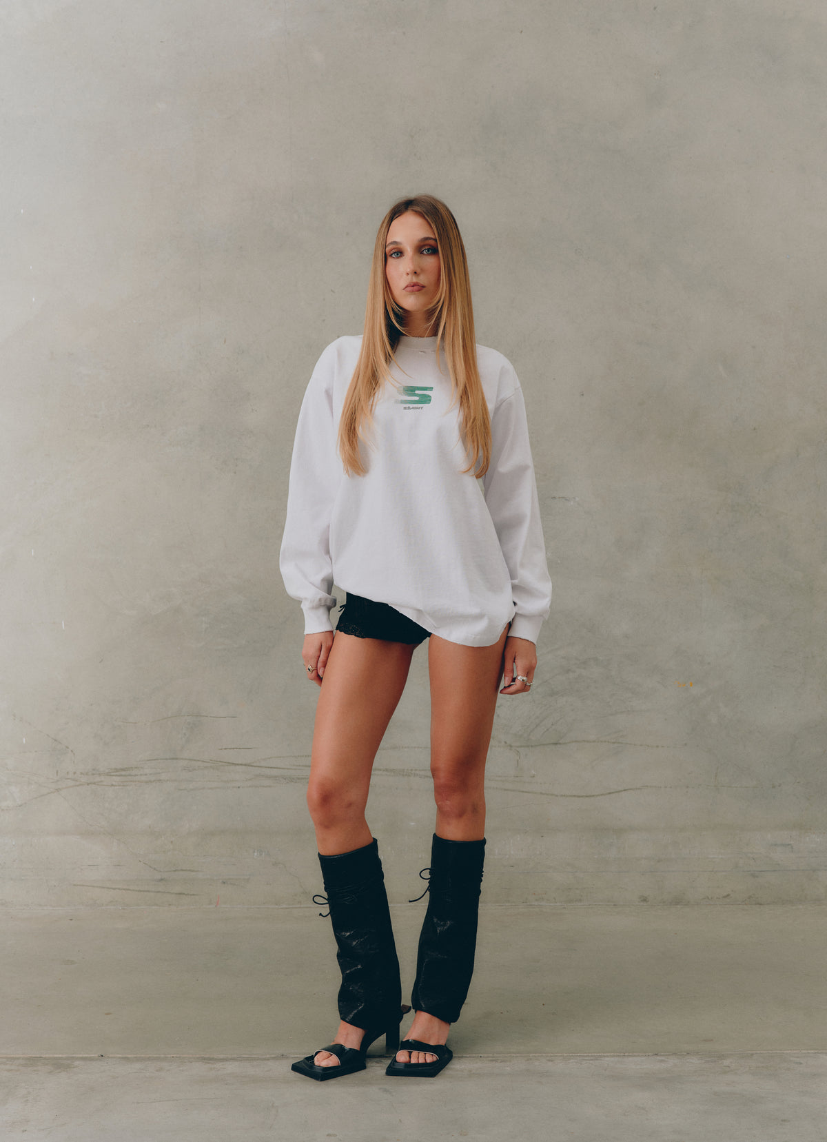 Distressed Long Sleeve - White/Green