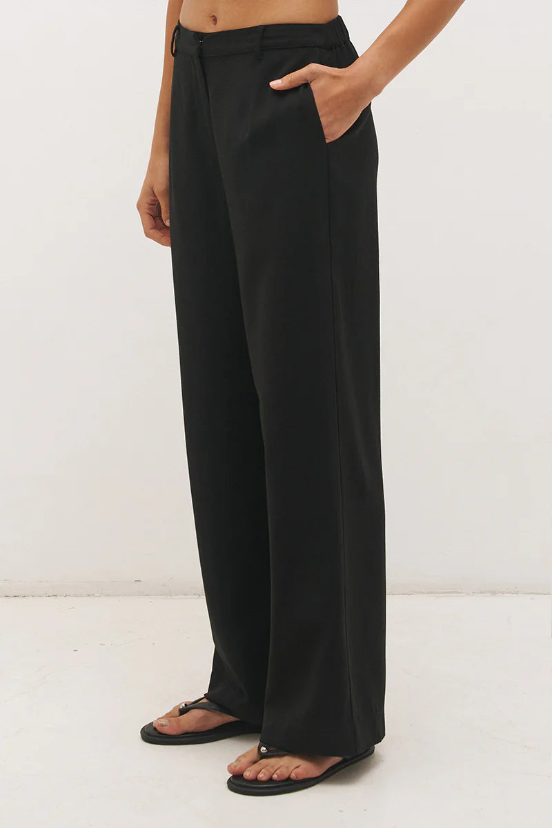 Elira Belted Pant - Black