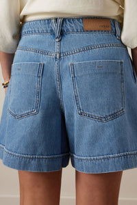 Juno Seamed Short - Vintage Blue