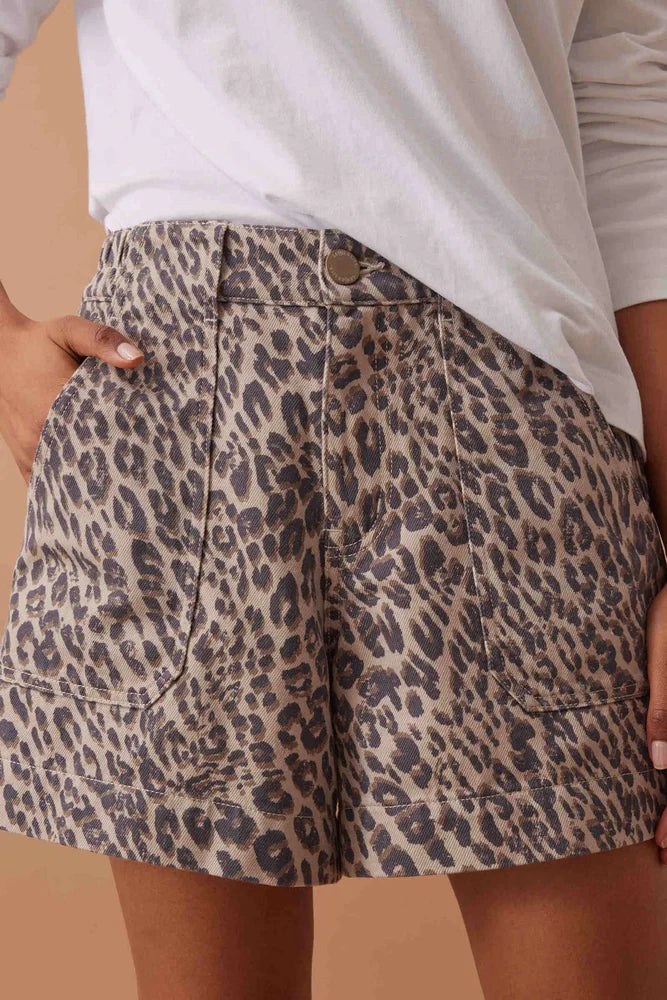 Weekender Short - Leopard