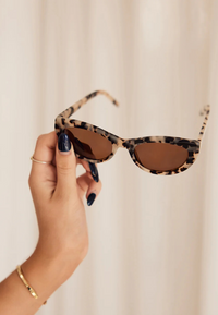 The Estella - Blonde Tort/Choc