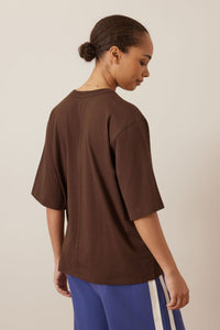 Luna Relaxed Tee - Chocolate/Ceres Script