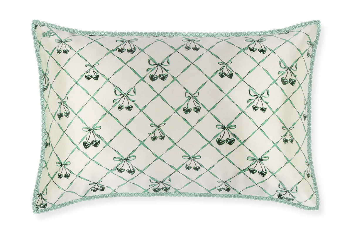 Wintergreen Queen Zippered Pillowcase with Lace Trim