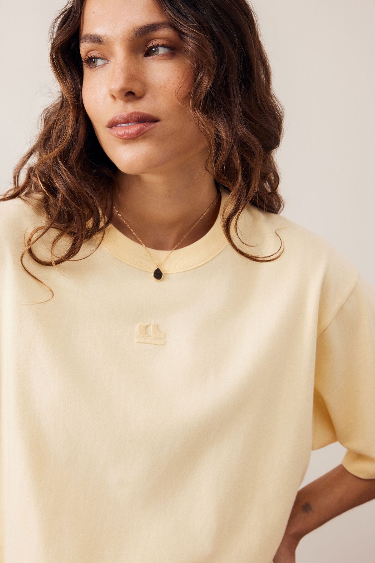 Phoebe Premium Tee - Butter