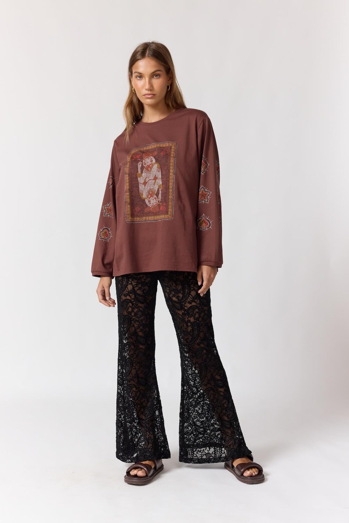 Queen of hearts Long Sleeve Tee - Walnut