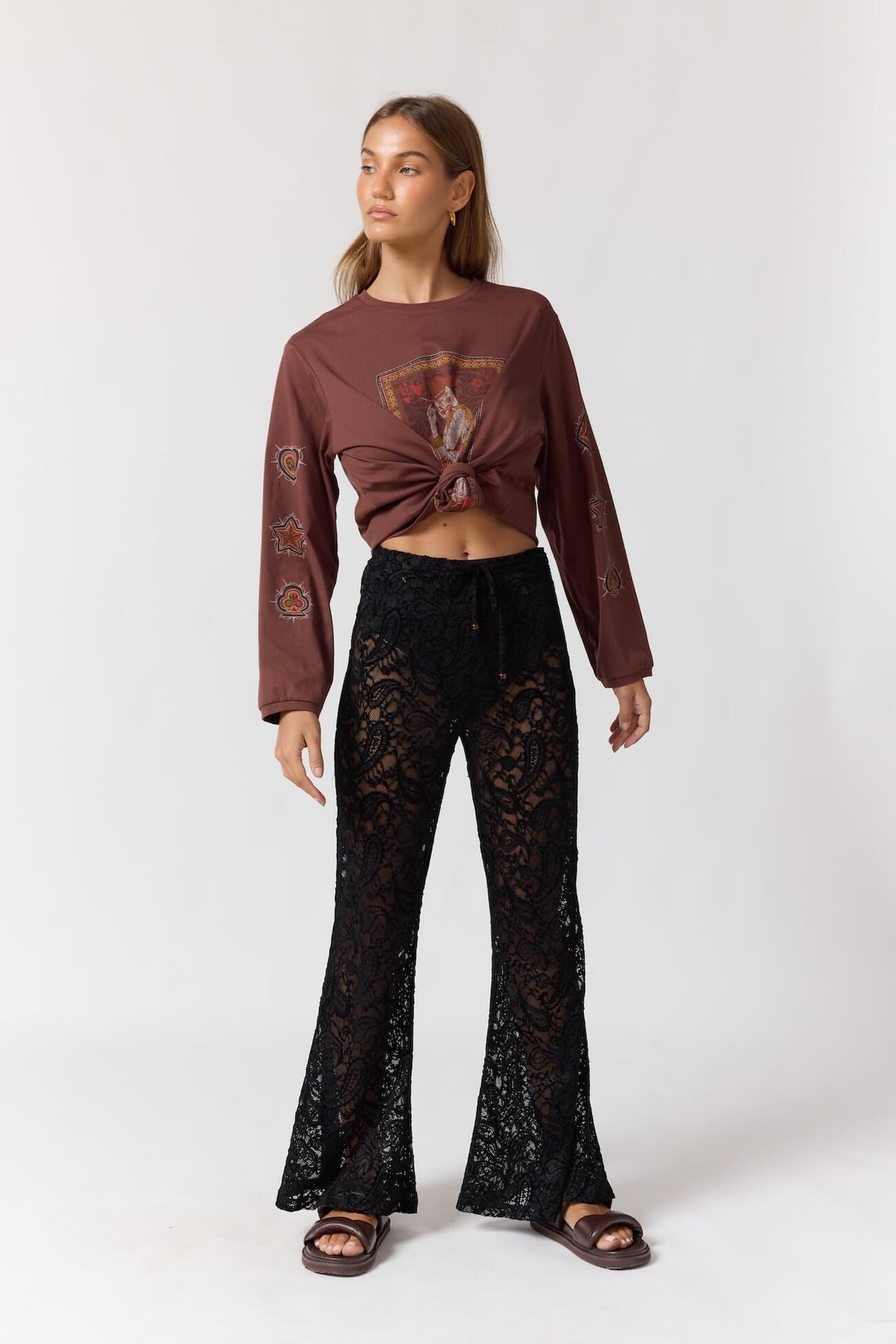 Queen of hearts Long Sleeve Tee - Walnut