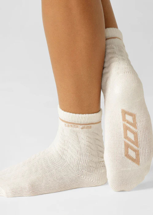 Cable Knit Crew Socks - Cream & Latte
