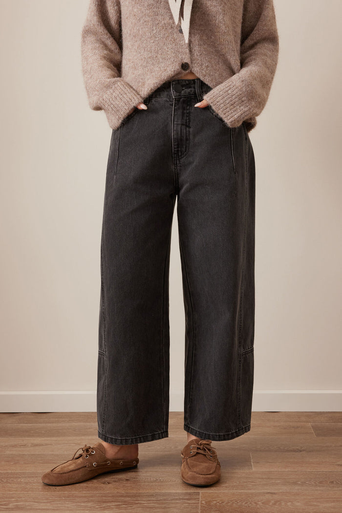 Demi Barrel Jean - Faded Black