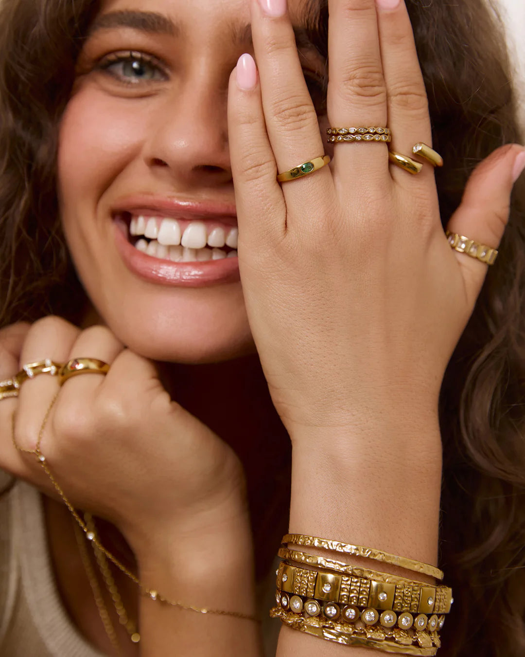 Aria Gold Ring - Emerald