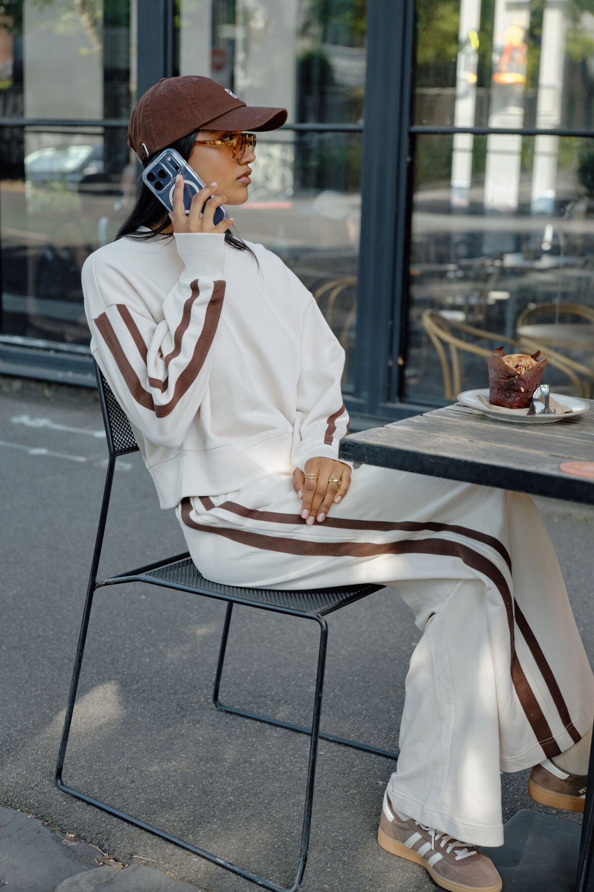 Sasha Sporty Slouchy Crew - Buff Chocolate Side Stripe