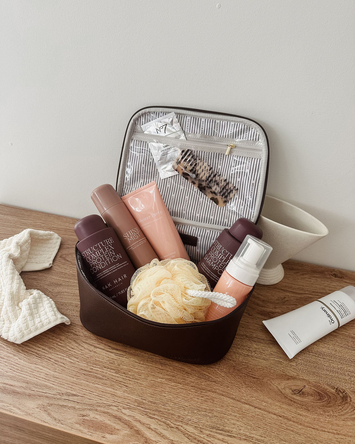 Baby Hepburn Cosmetic Case - Chocolate