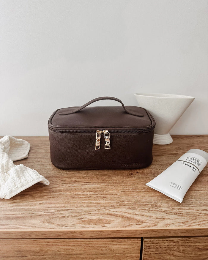 Baby Hepburn Cosmetic Case - Chocolate