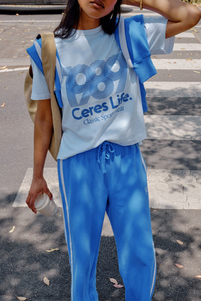 Stevie Slouchy Tee - White/80’s sport