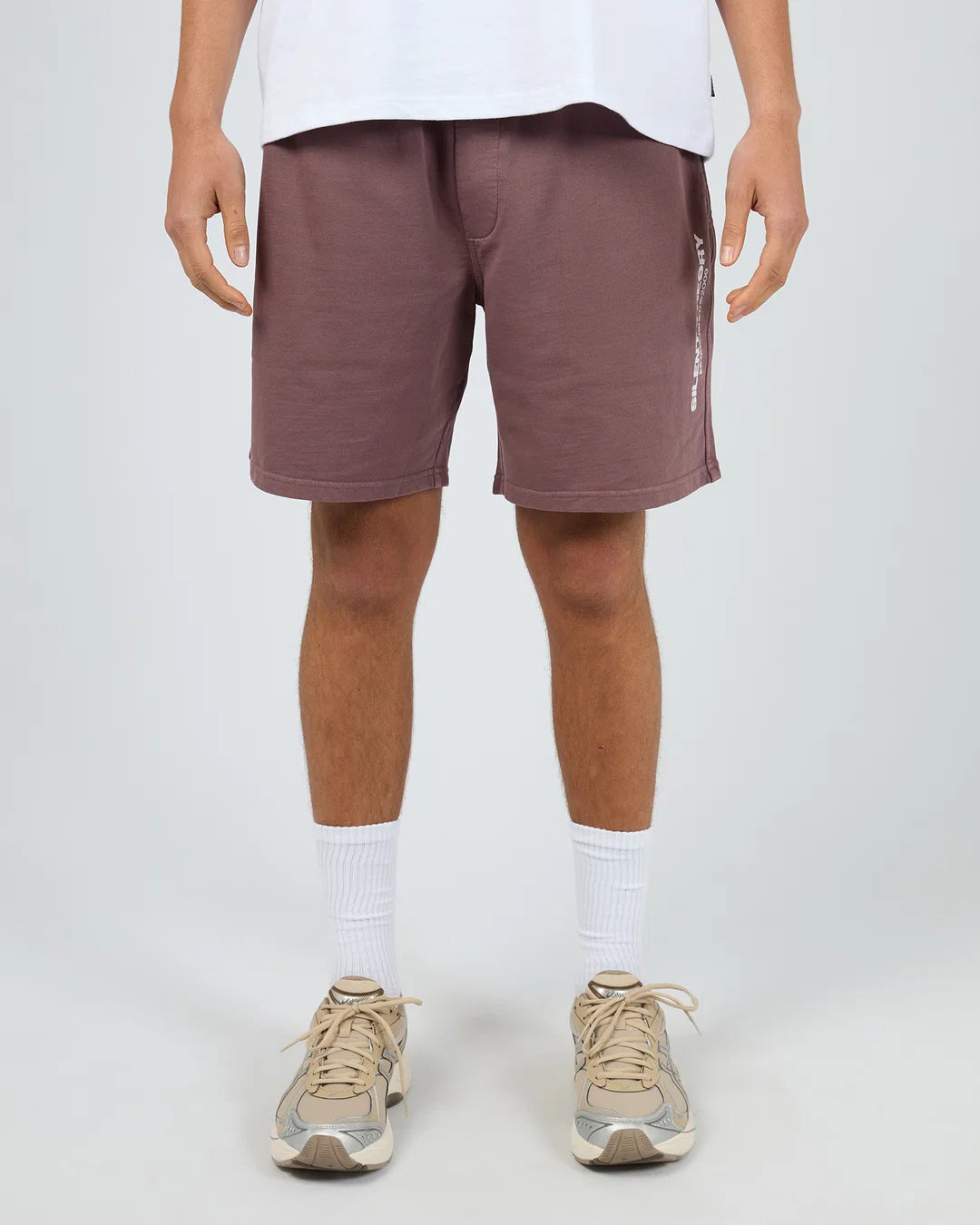 Essential Theory Short V2 - Vino. Silent Theory Mens