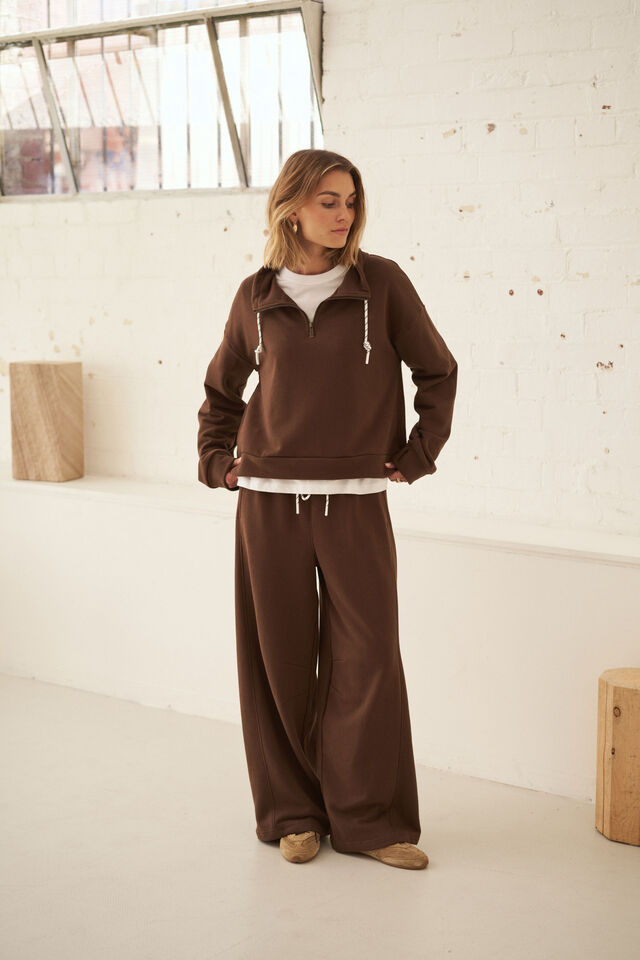 Eva Sporty Half Zip - Chocolate