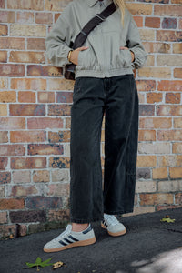 Demi Barrel Jean - Faded Black