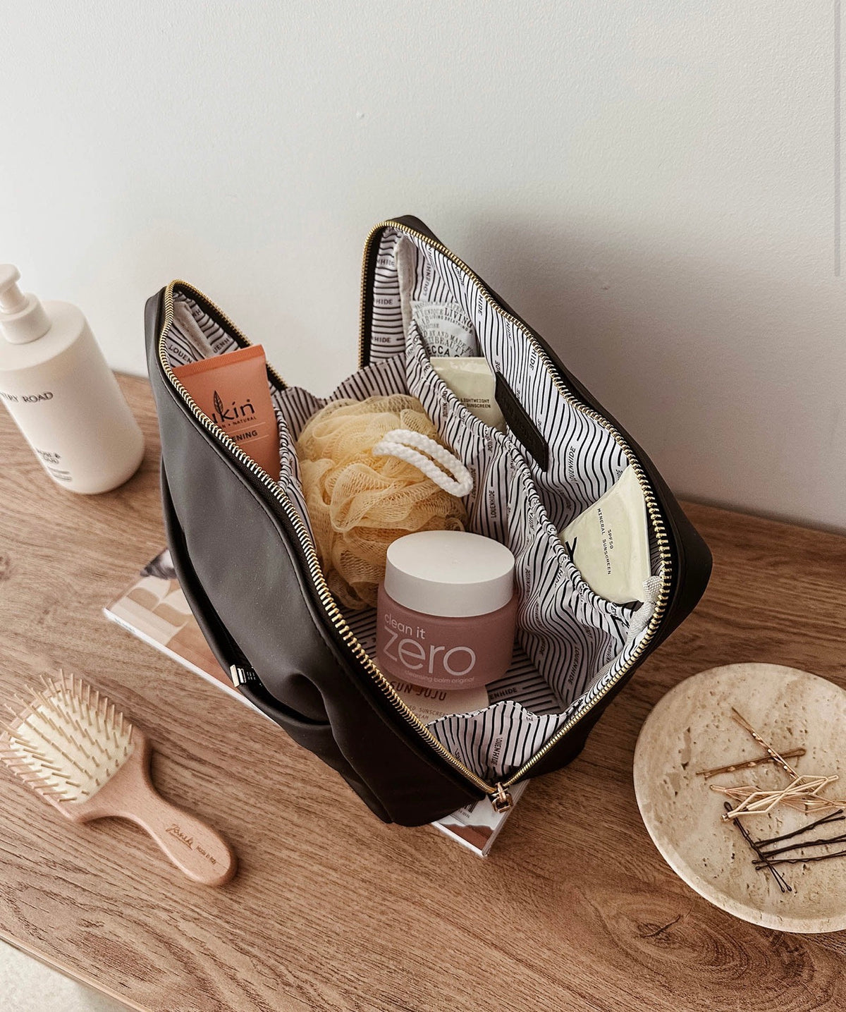 Vanessa Cosmetic Bag - Black