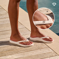 Arch Support Thongs - Classic Crystal White