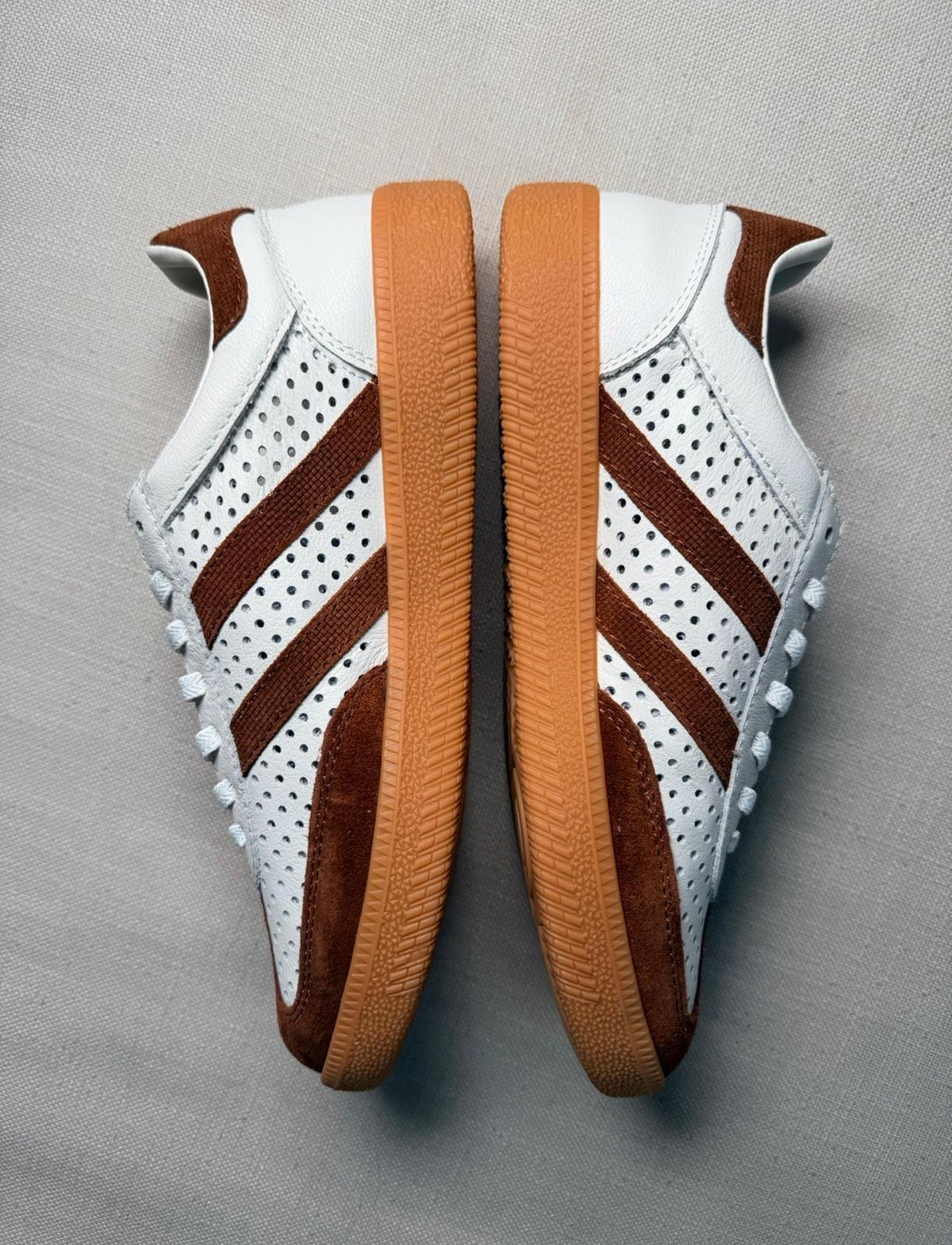 Goodsole 2001 Kindred Punched - Beige/Choc Leather