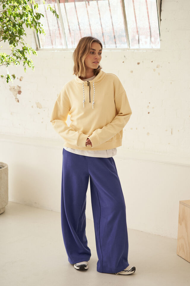 Halle Barrel Trackpant - Polo Blue. Ceres Life