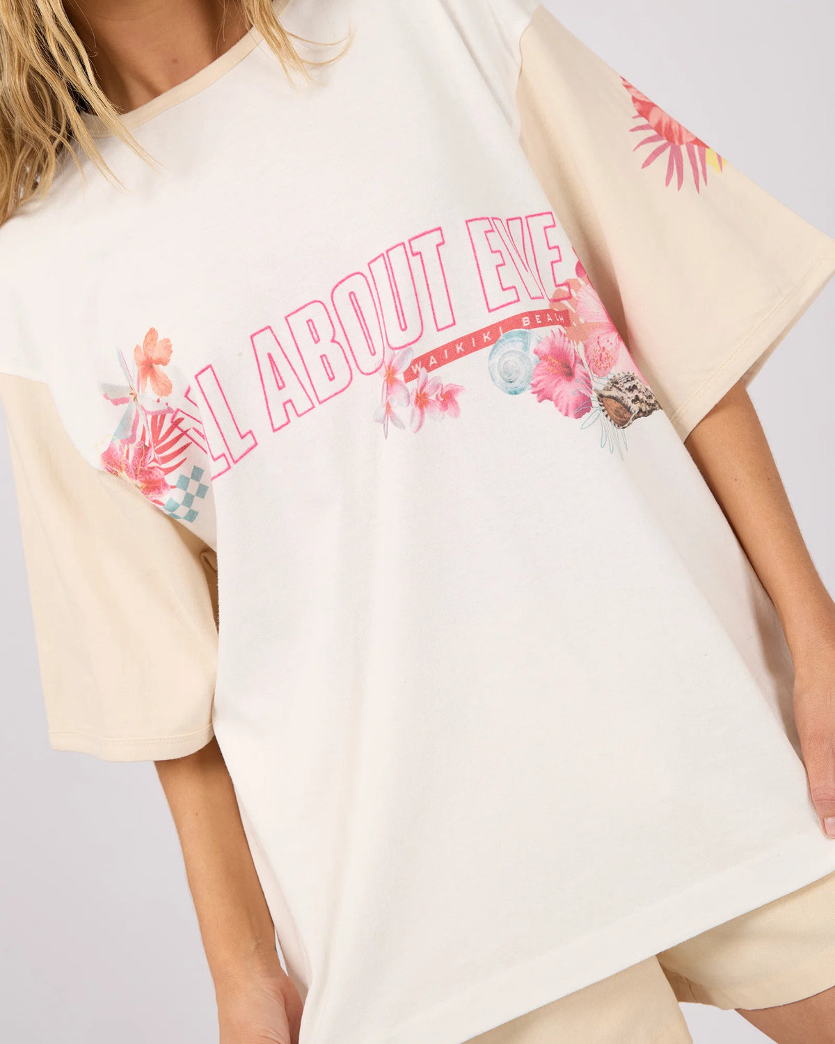 Hawaiian Hibiscus Oversized Tee - Vintage White. All About Eve