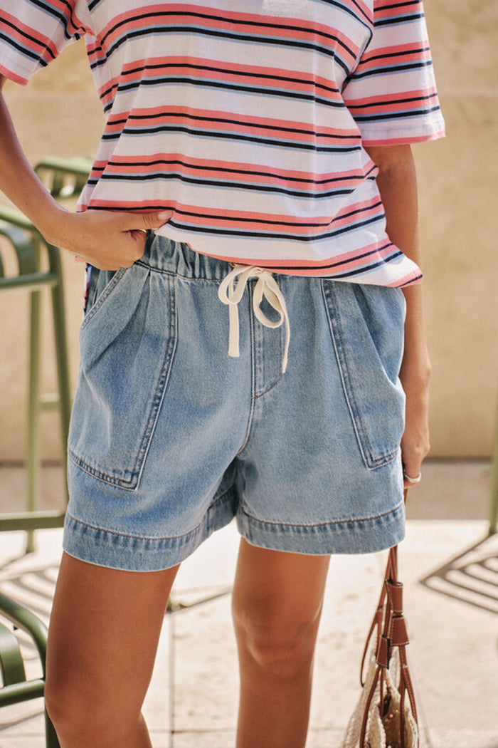 Darcy Relaxed Everyday Short - Mid Blue Wash