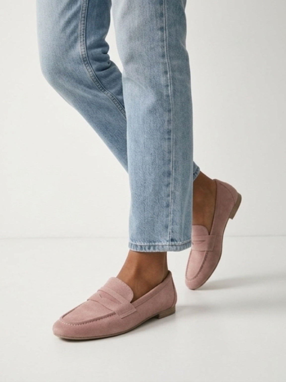 Luna Sole Alicia Cameo Suede