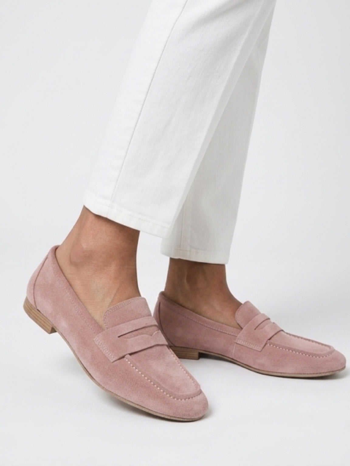 Luna Sole Alicia Cameo Suede