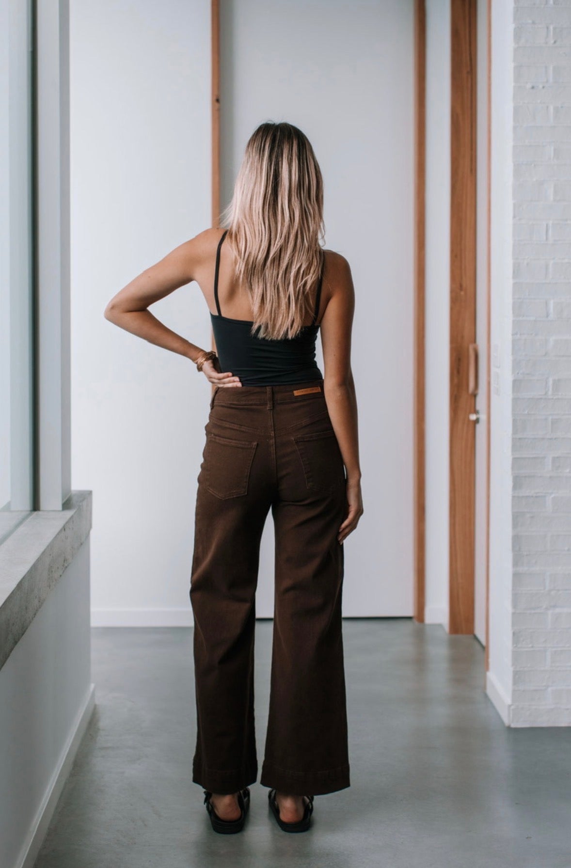 Sutton Stretch Jeans - Chocolate